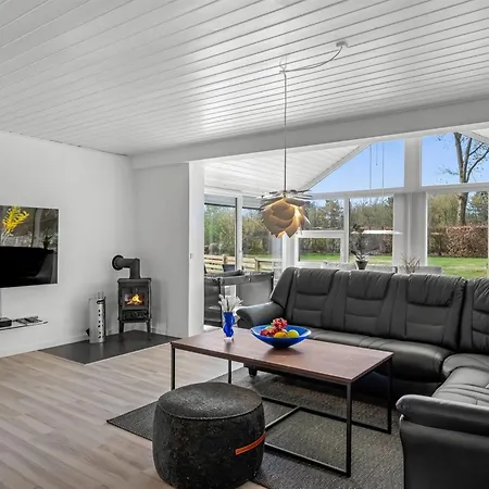 Garlef - 10km From The Sea By Interhome Feriehus *